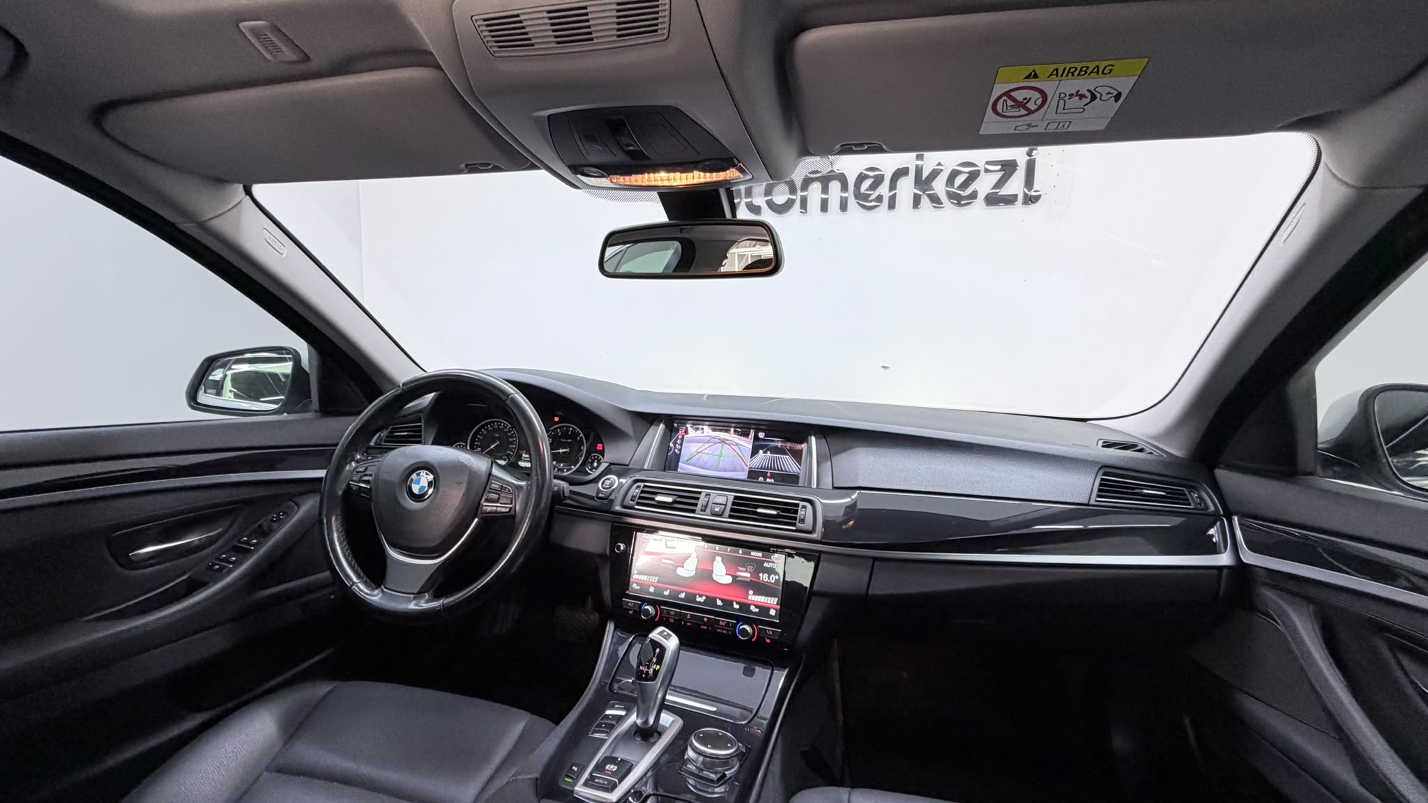 BMW 520i 14